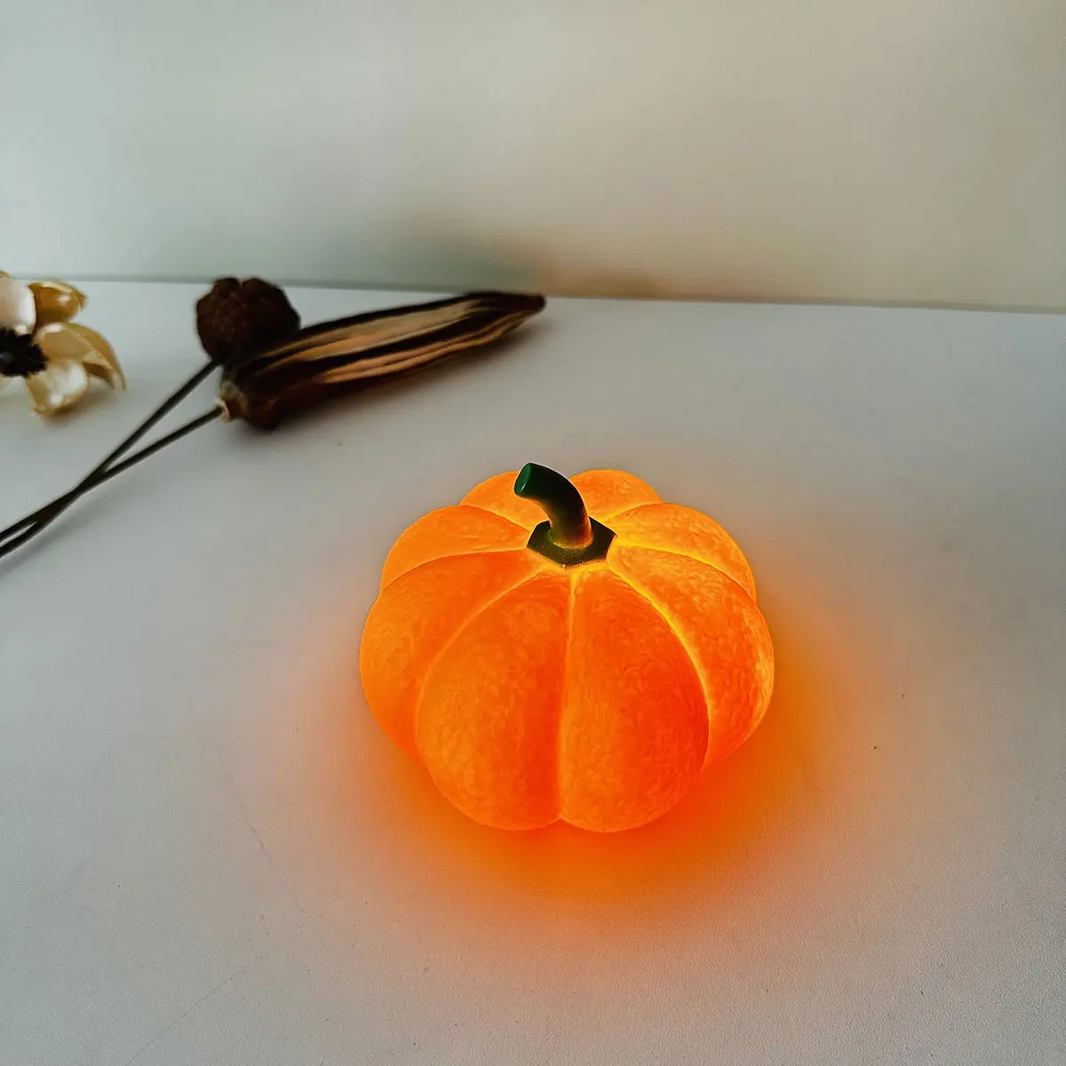 D2 Halloween Decoration 1Pcs Nightlight Bedroom Dormitory Pumpkin Creative Nightlight Soft Light Atmosphere Nightlight Sleeping