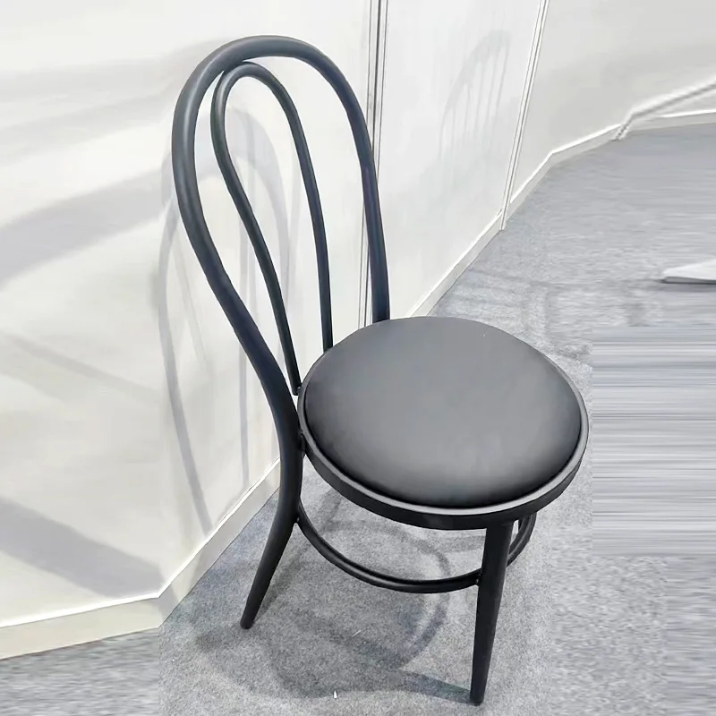 

French Hepburn style cafe dining chair household soft bag makeup chair B & B all black retro style wrought iron back chair