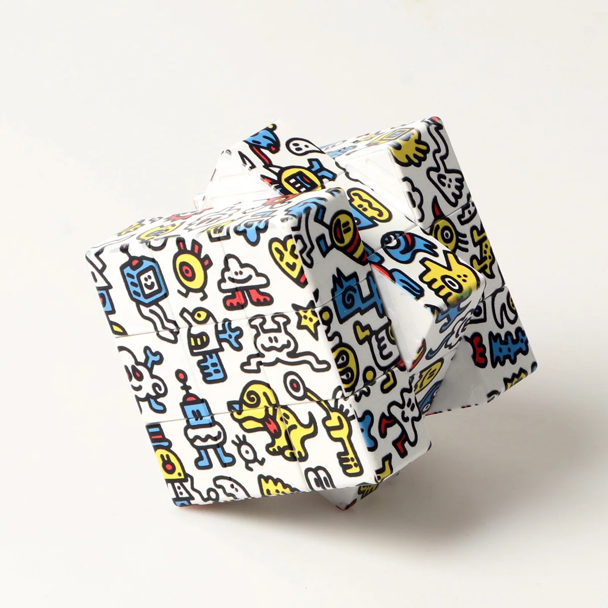 Magic Cube 3x3x3 Cartoon Alien graffiti UV Fun Stress Relief Puzzle Professional Smooth Speed Game Children's Toys Gifts