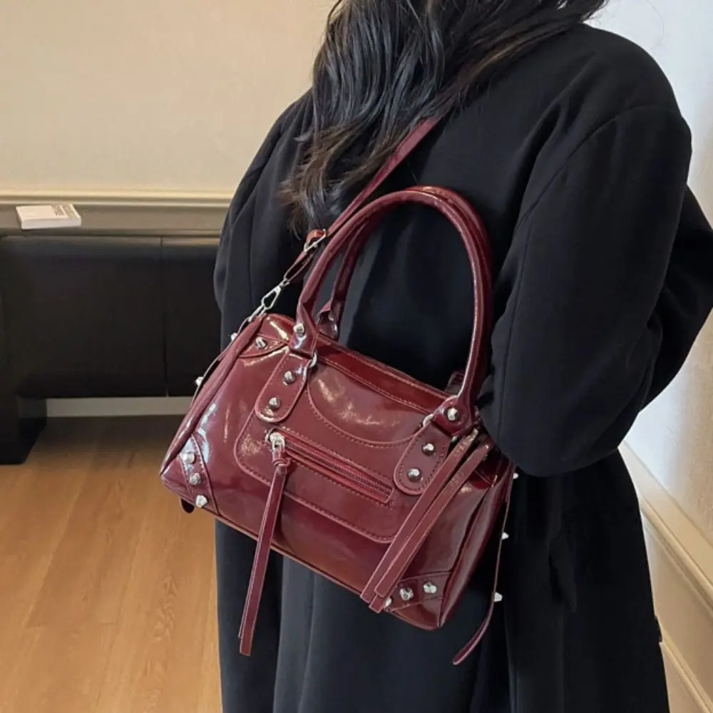 #5 Trending Boston Bags Right Now