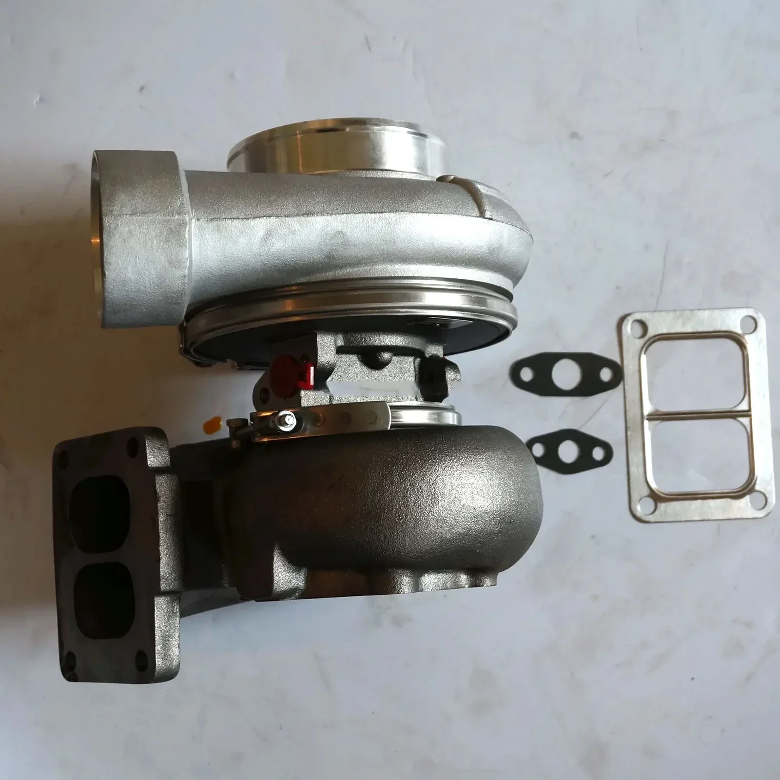 

BF6M1015 Turbocharger 04226650 04226660 0422 6650 0422 6660 Engine Spare Parts