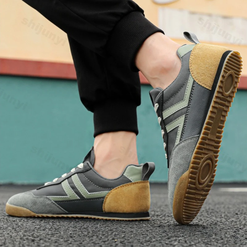 

Мужские кроссовки, весенне-осенние новые модные дышащие легкие повседневные туфли на шнуровке, удобные кроссовки на нескользящей мягкой подошве