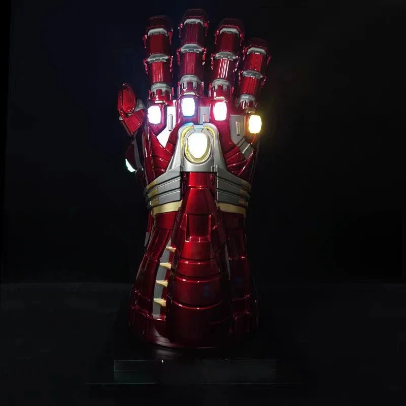

Avengers Alloy Wearable Unlimited Gloves, Glowing Figurine Model, Boys' Christmas Surprise Collection Gift