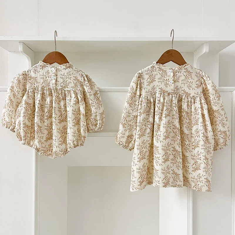 جديد الأخوات فستان الرضع طفل الفتيات الدانتيل طوق فستان السروال القصير الاطفال الفتيات خمر الزهور فستان الأميرة الملابس العائلية السروال القصير