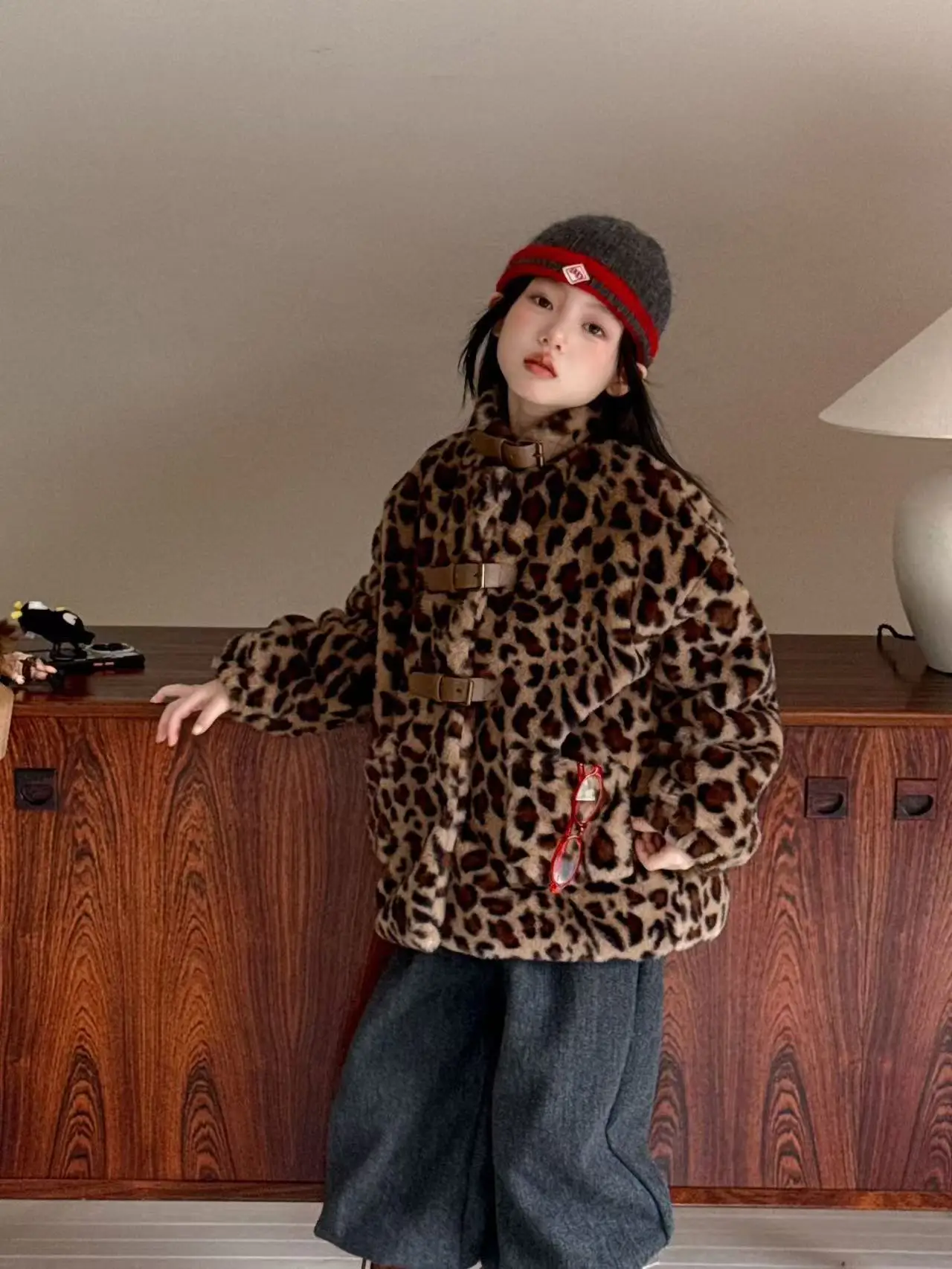 ملابس الأطفال قسم الشتاء معطف الأطفال الأوسط الأطفال بنين بنات ليوبارد طباعة الدافئة فو الفراء معطف الكنز الإناث #5