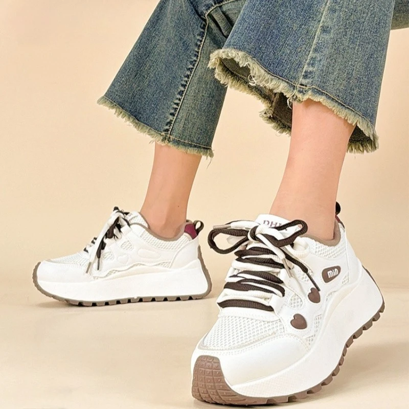 

Women's White Heart Decor Platform Sneakers PU Mesh Patchwork 3-5CM Mid Heel Breathable Casual Student Shoes Spring Summer