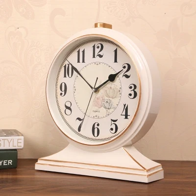 Home Decoration Desktop Wooden Design Alarm Mute Retro Silence Pendulum Table Quartz Clock Night Desk Vintage Clock LY451