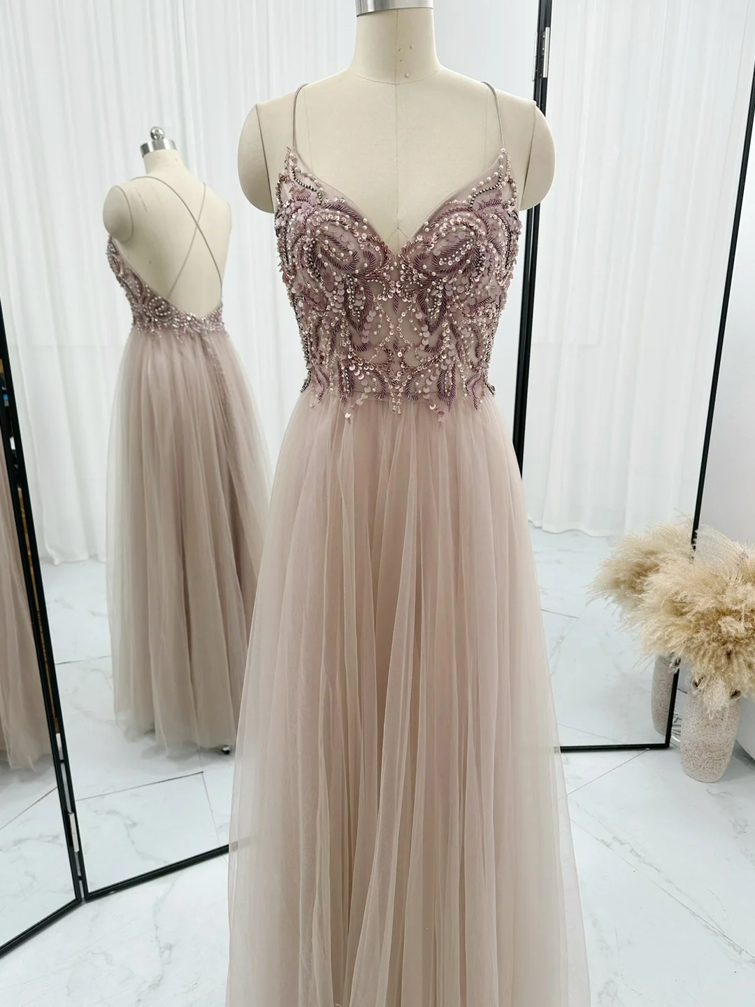 Senior Famous Celebrities Light Luxury Niche High -End High -End Host Art Test Evening Dress M1118