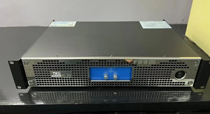 TKG RM2.15XS 1500 vatios 1500w etapa de rendimiento profesional 1500 vatios potencia 2U amplificador Clase D de 2 canales