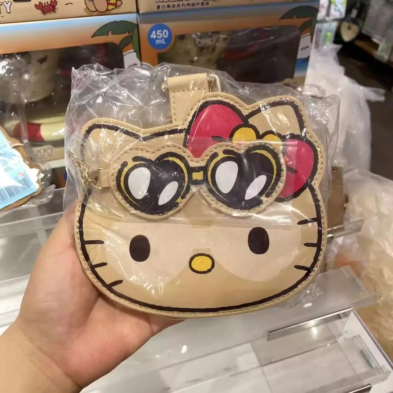 

Japanese Cartoon Hello Kitty Hanging Neck Coin Purse Summer Black Leather Series Cute Magnetic Glasses Storage Bags Case Holder