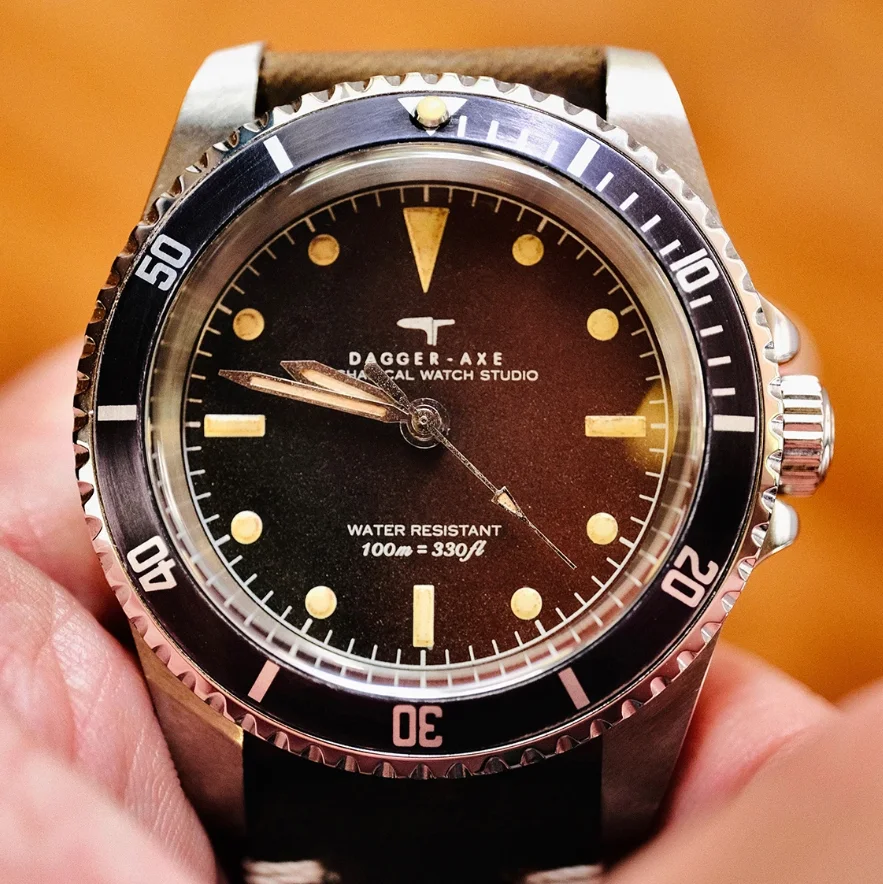 DAGGERAXE Men Automatic Watch 39.5mm Mechanical Wristwatch Diver 10ATM Waterproof C3 Luminous Sapphire Mirror NH35 Military