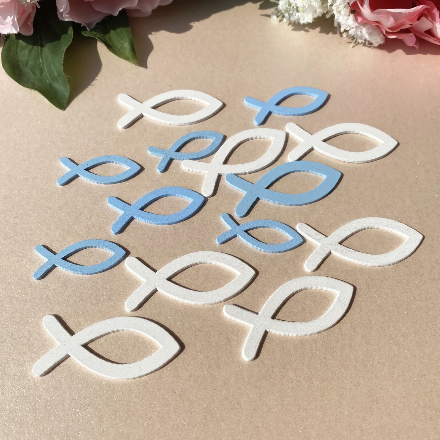 

60 Pieces Wooden Fish Christening Decor Boy First Holy Communion Fish Scatter Decoration Baptism Communion Confirmation