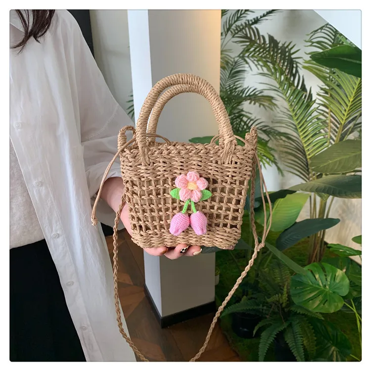 2024 new ins style small fresh flowers seaside vacation straw shoulder crossbody bag