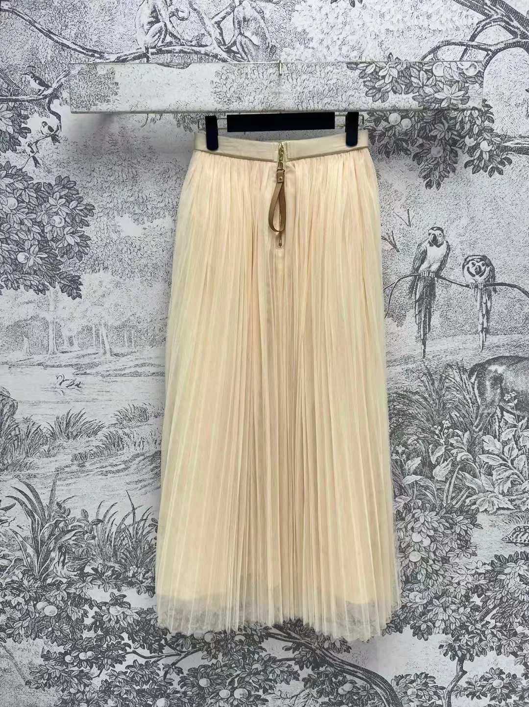 High end customized women's fashionable pleated mesh long skirt