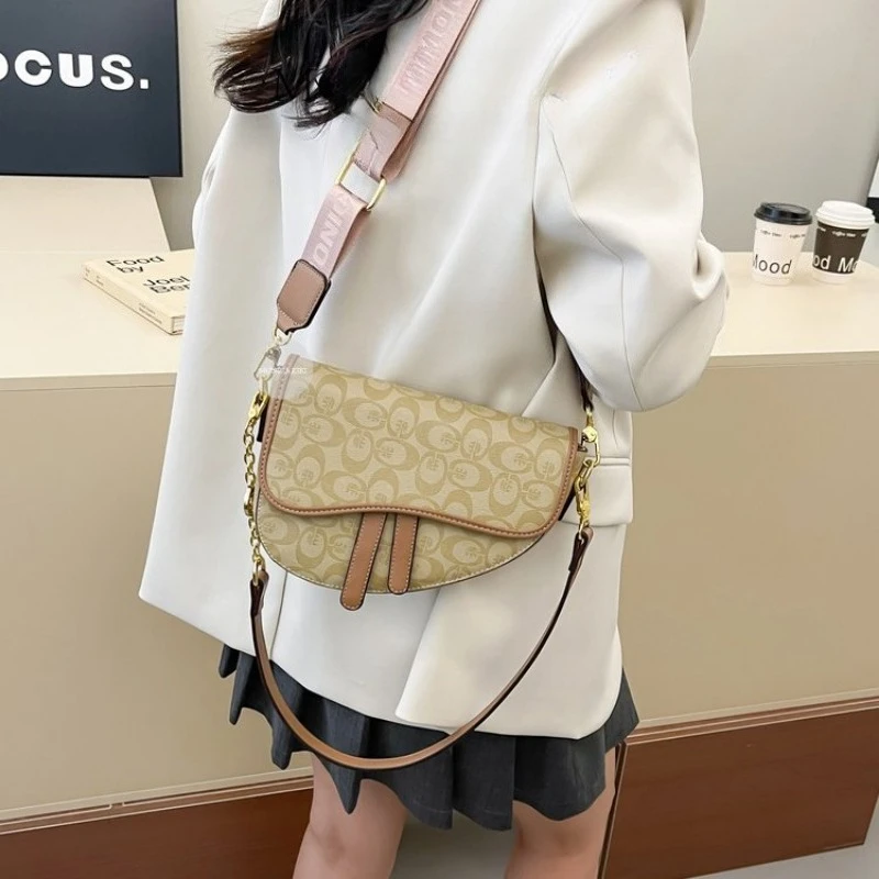

Women's Modern Handbag Contemporary Design For Current Fashion And Modern Lifestyles Today's Choice