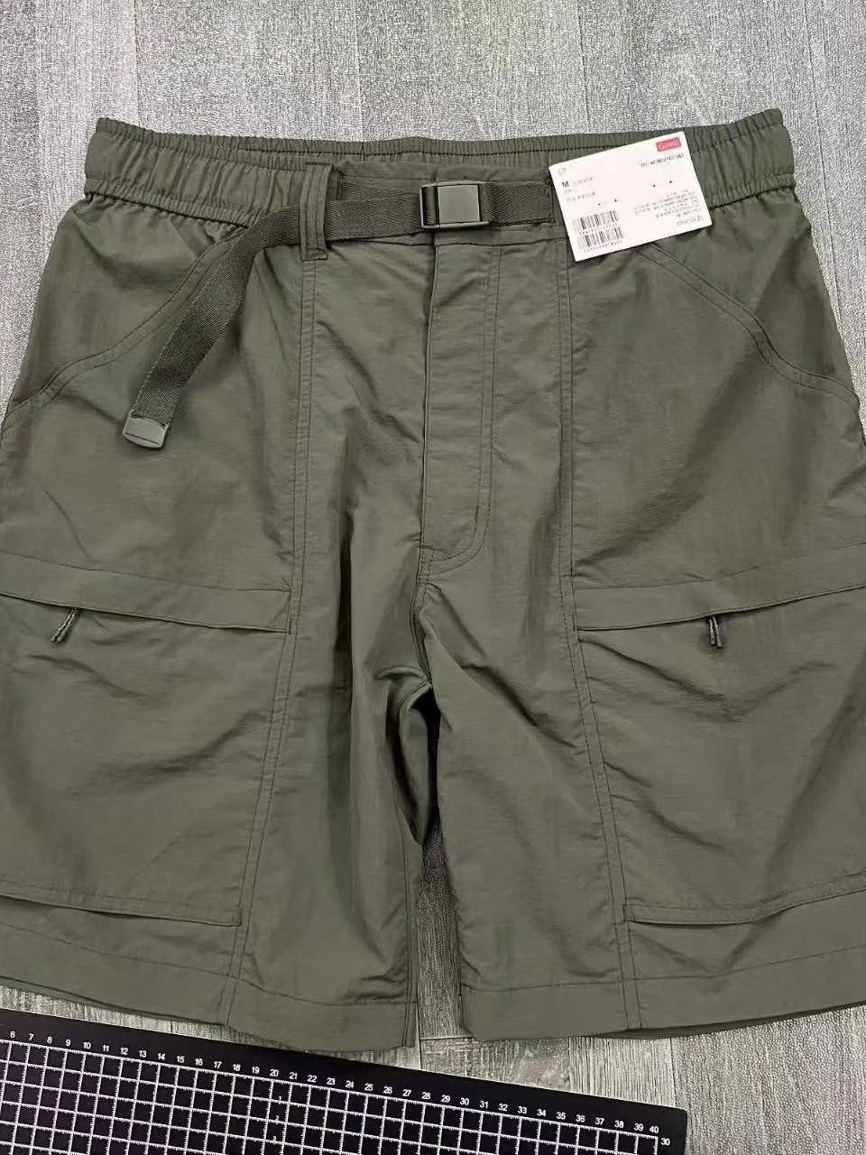 

Summer New Men's Casual Nylon orts Loose Fit Beachwear Faionable Workwear Straight Leg Five-Quarter Length Youthful Energ...