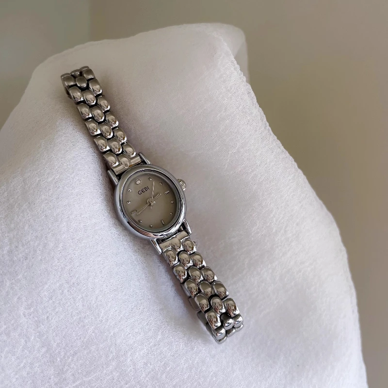 Classic Trend Ladies Watch Elegant Simple Retro Waterproof 2025 Quartz Watch Birthday Gift