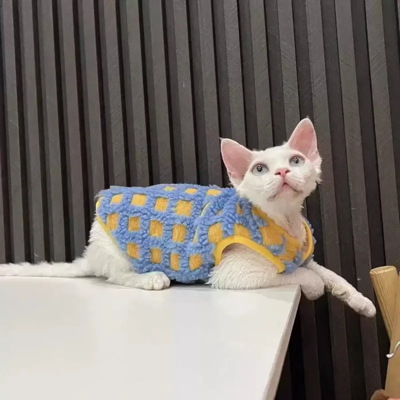 New Autumn and Winter Pet Clothes, Warm and Anti Shedding Plaid Vest, Hairless Cat Curly Fur Cat Cute Clothes
