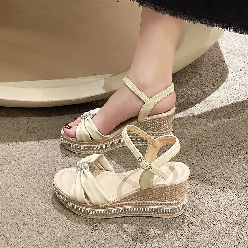 

Platform Outdoor New Breathable Fashion Sandals for Women Cheap Liquidation Wholesale Designer High Quality Woman Shoes On Sale