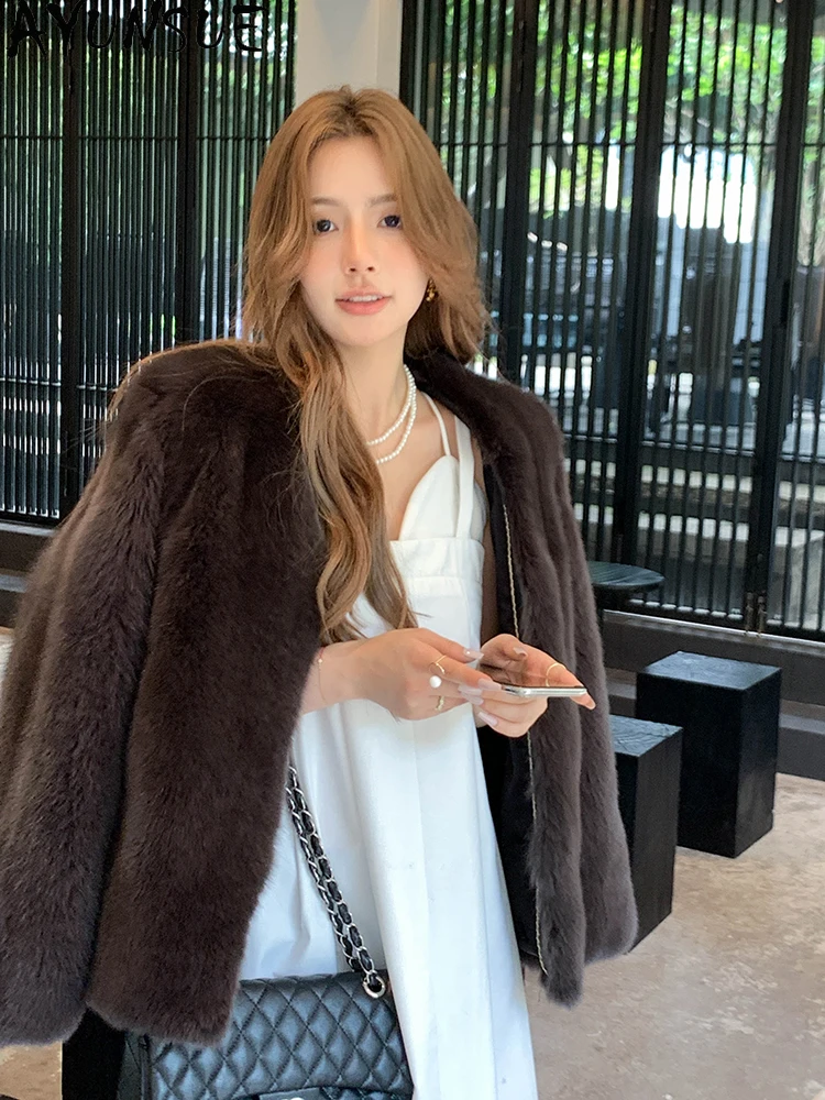 AYUNSUE 2025 Zimowa Kurtka Damska z Pełnej Skóry Lisa Krótka Kurtka Damska ze 100% Naturalnego Futra Lisa Odzież Wysokiej Jakości Abrigo Mujer