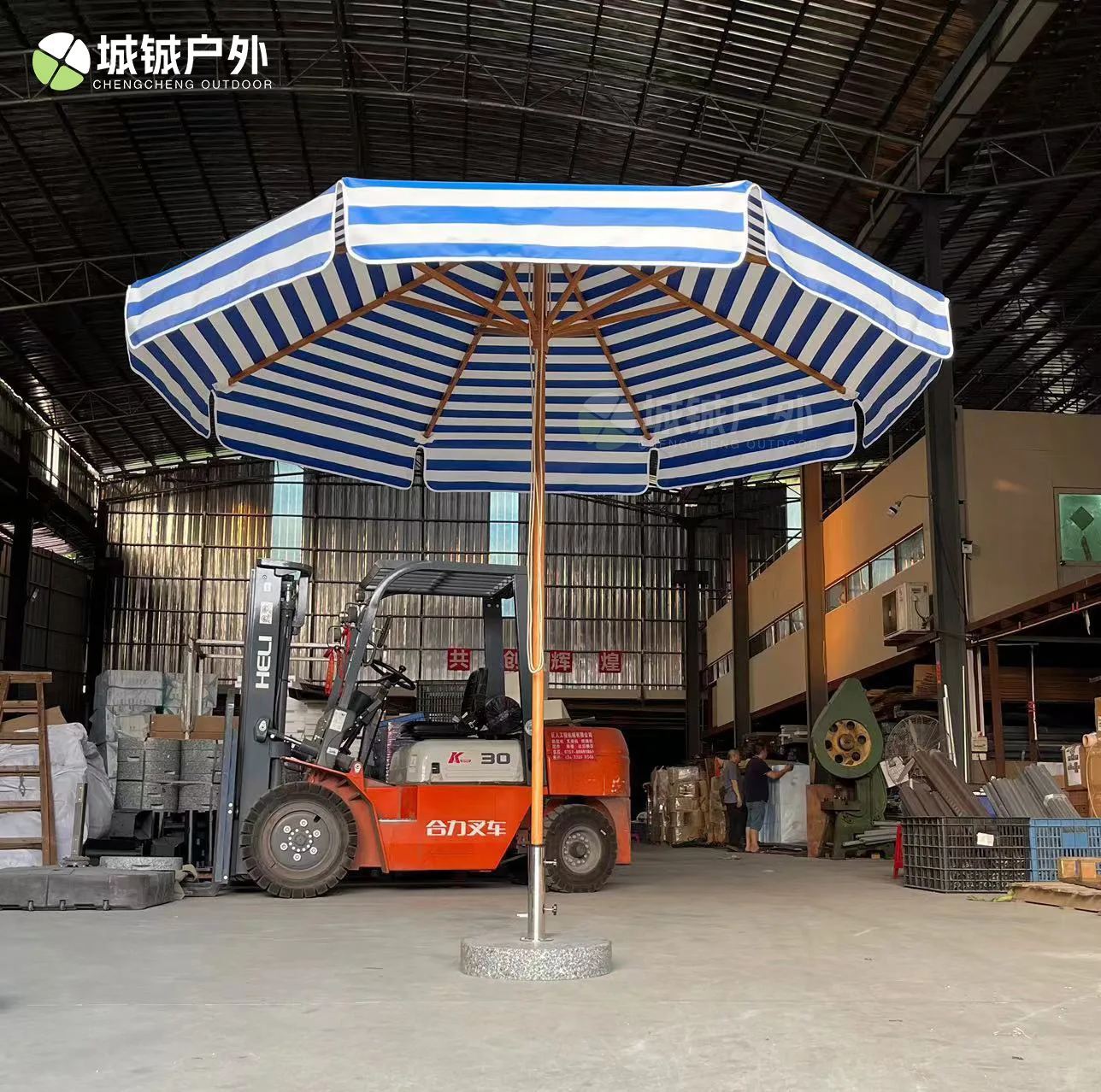 Beach Internet celebrity umbrella Aluminum alloy wood grain umbrella 8 bone striped wave mid column courtyard umbrella Beach