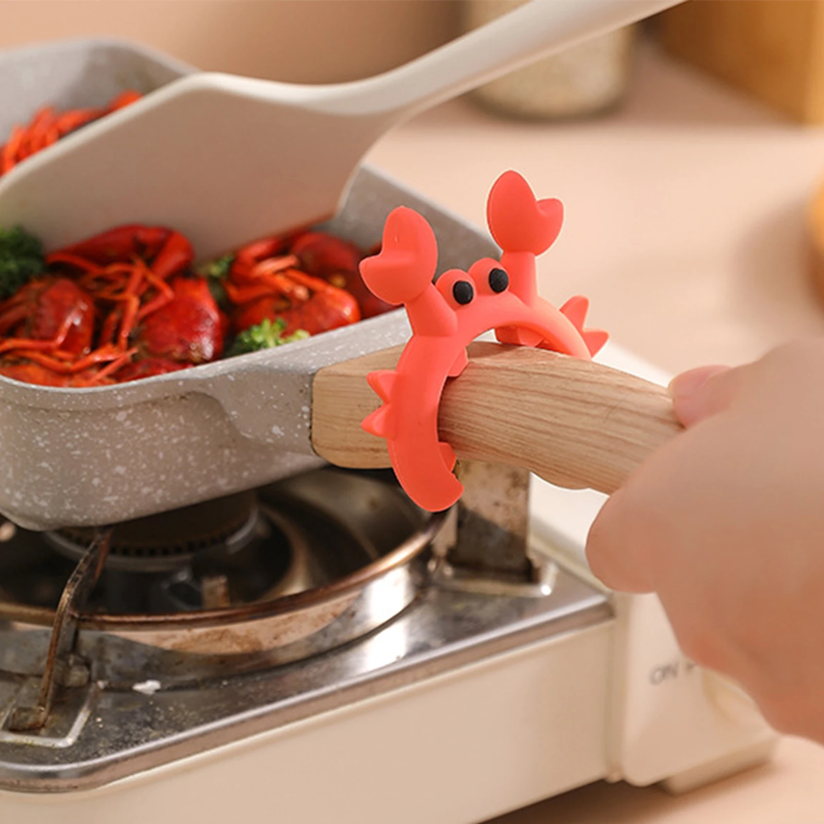 Creative Crab Shaped Spatula Rack Non Perforated Fork Spatula Rack Suitable for Keeping Kitchen Organized