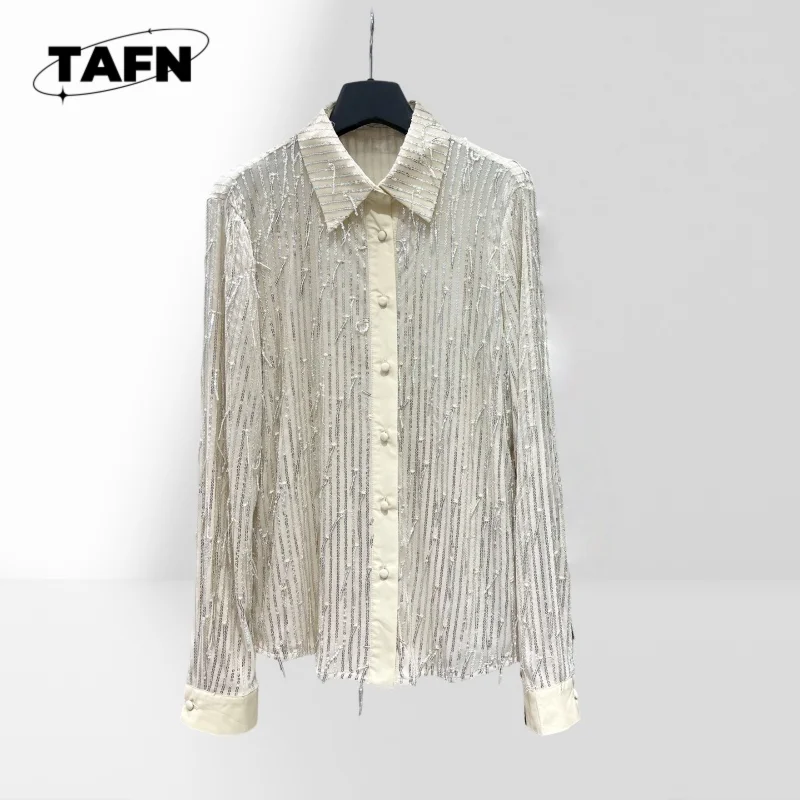 

Women's Bell Sleeve Shirt Fashion Loose Fit Blouse Ladies Office Blouse Solid Color V-Neck Shirt Oversized Flannel BlouseAH0158