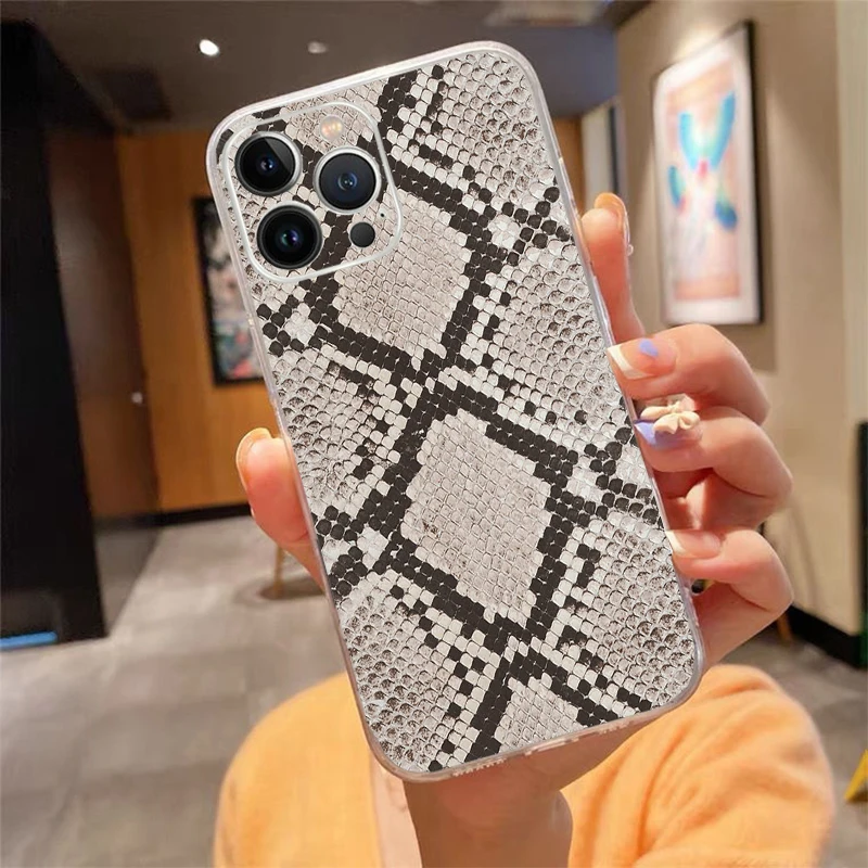 

Phone Case For iphone 17 Air 17 Pro Max 16 15 14 13 Pro Max 15 16 Pro 15Plus Snake