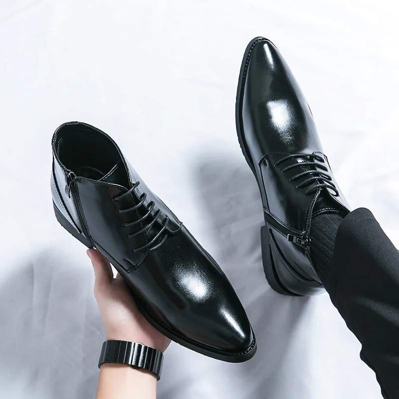 New High-Top Pointed-Toe Men's Boots Slip-On Side Zipper Leather Shoes Comfortable Pointed toe Flat Bottom Rubber