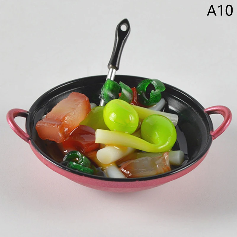 Accesorios en miniatura para casa de muñecas, Mini olla de Metal para cocinar con simulación de comida, utensilios de cocina, modelo de juguete, decoración para casa de muñecas, 1/12