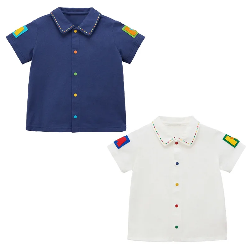 

Детская однотонная простая рубашка с коротким рукавом и вышитым логотипом-алфавитом, лето 2026
