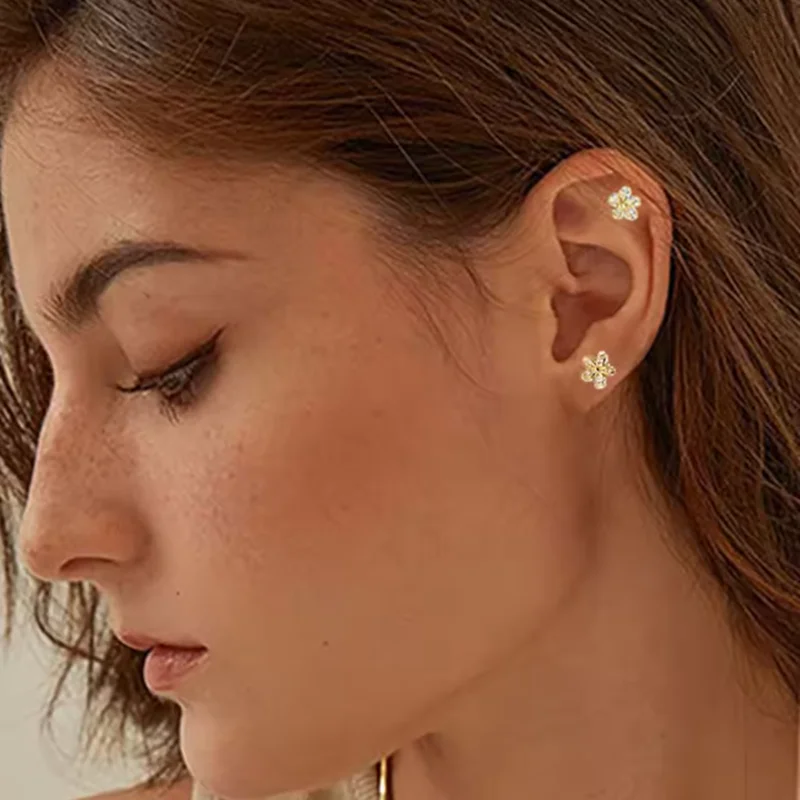 New Fashion Heart Stud Earrings for Women Hypoallergenic Screw Cartilage Helix Earring Girls Piercing Accessories Jewelry Gifts
