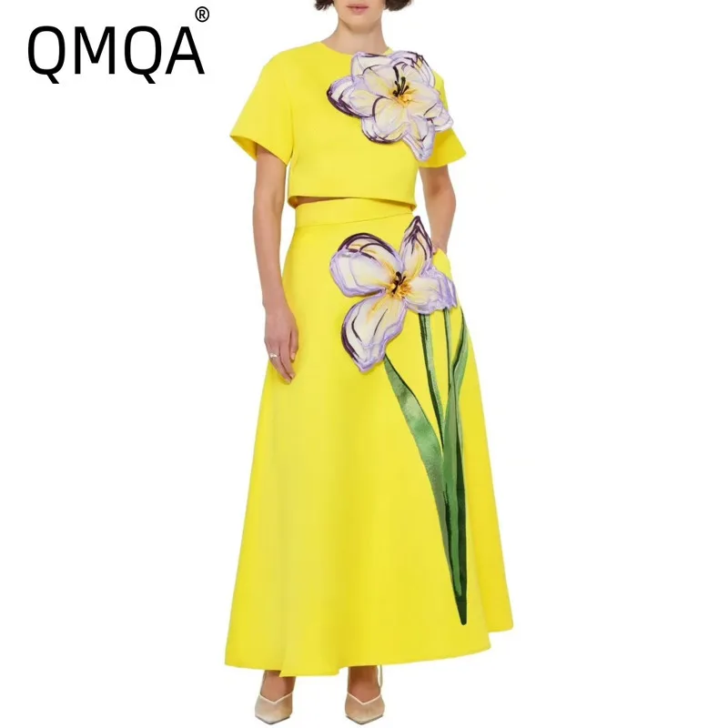 

QMQA Fashion Women's Three-dimensional Flower 2 Piece Set Short Sleeve Top High Waist Skirts Elegant Sets 2025 Female New QM677