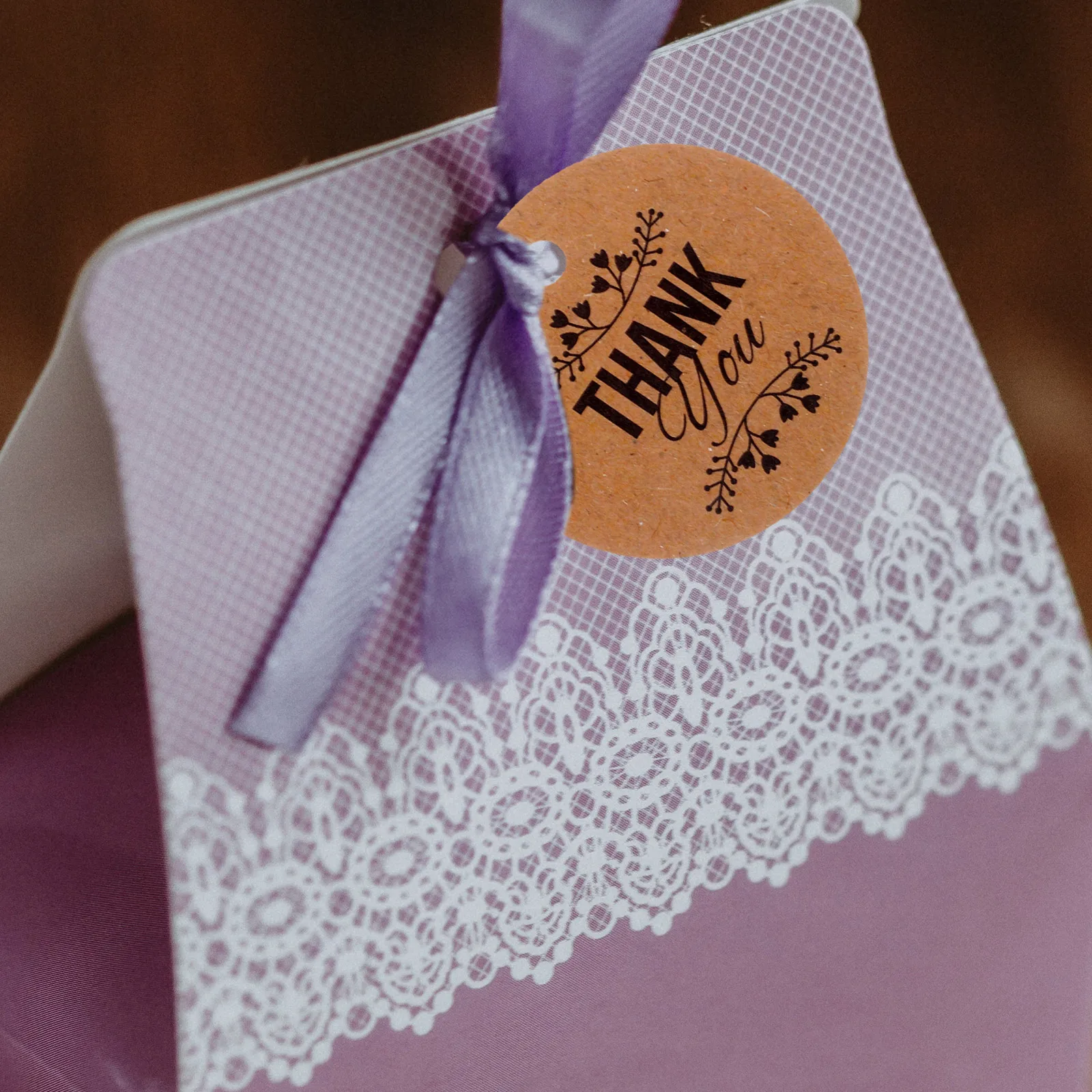 

200pcs Kraft Paper Gift Tags Blank Round Labels for DIY Craft Project Hemp Rope Hanging Hole Christmas Cards Student