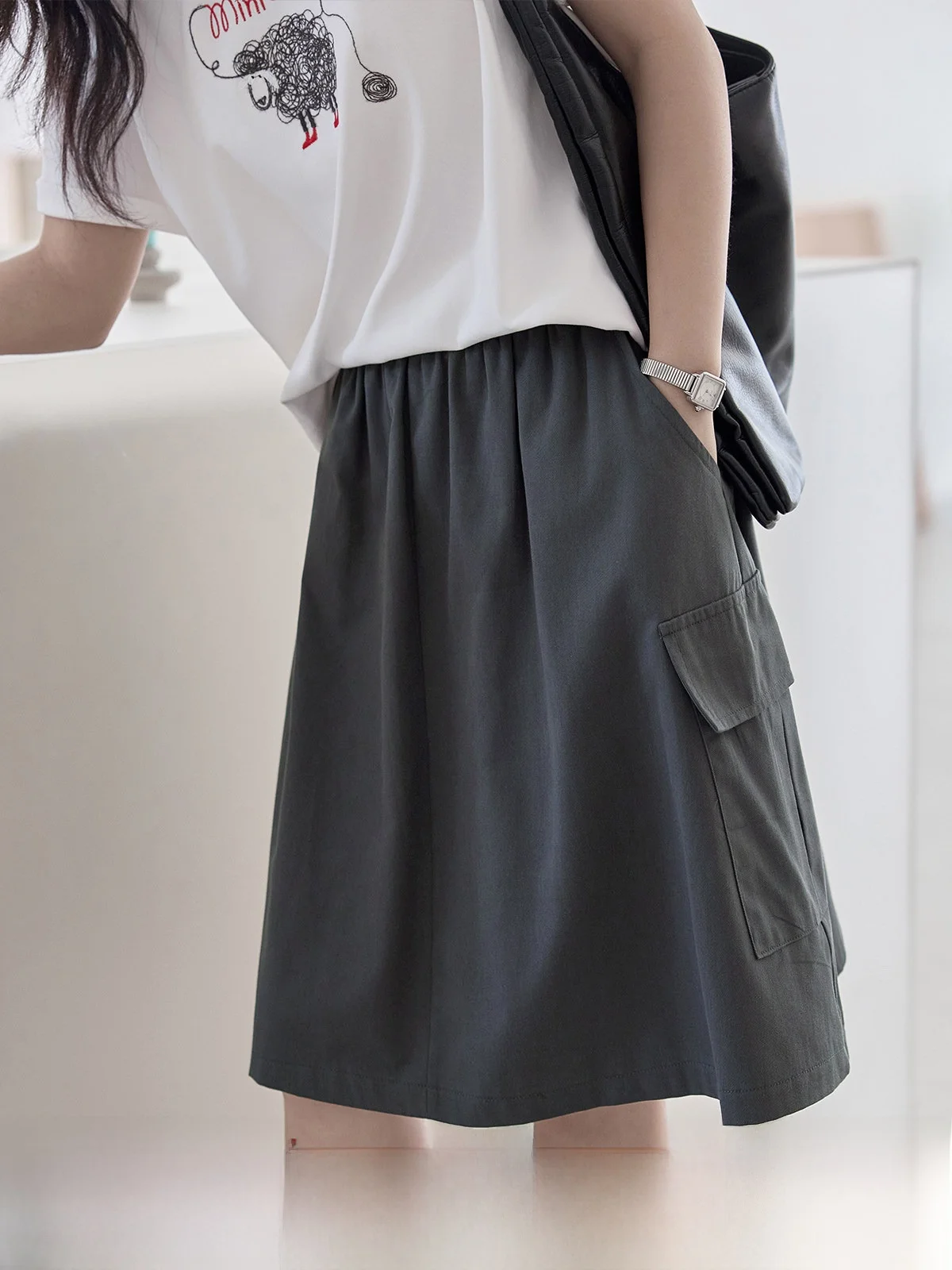 

Deep Grey Casual High Waist Women's Skirt Versatile High Waist Slimming Workwear Skirt Commute Style Side Pocket Design