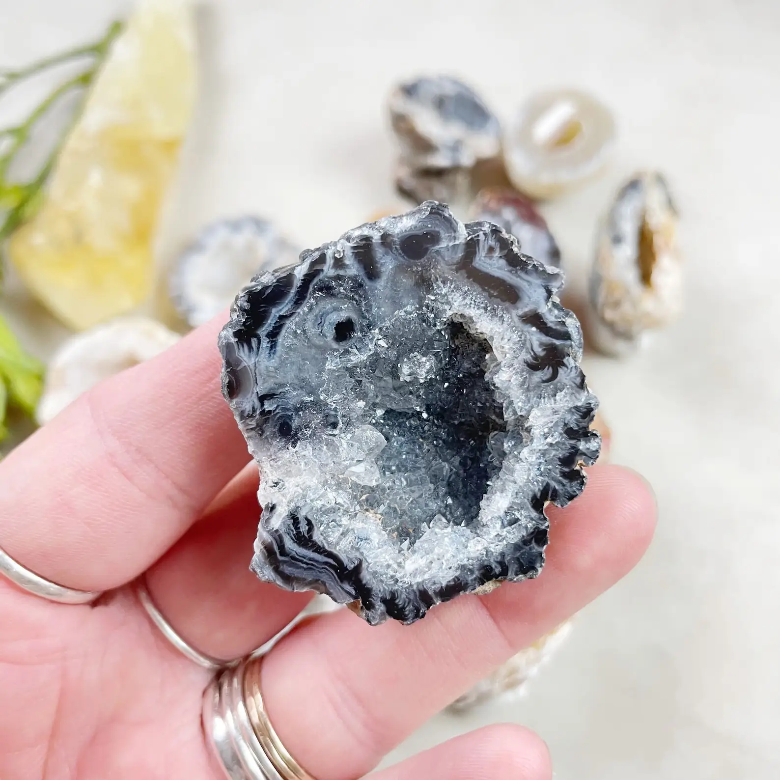 1pc Natural Agate Druzy Geode ,Perfect for Home Collection & Gift for Valentine's Day and Holidays