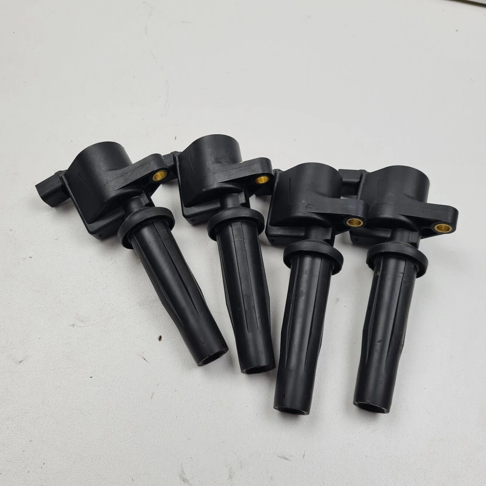 1pc IGNITION COIL PACK 4M5G-12A366-BC 4M5G12A366BC 4M5Z12029BC For F-ord Escape Focus- for Ma-zda 3 6 for Me-rcury