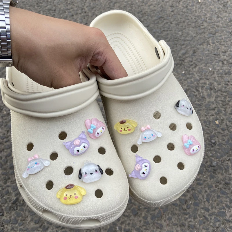MINISO Cute Cartoon Sanrio Family Shoes Charm Set Kuromi Cinnamoroll Melody Kirby Decorations for Clogs and Sandals Party Gifts image 5