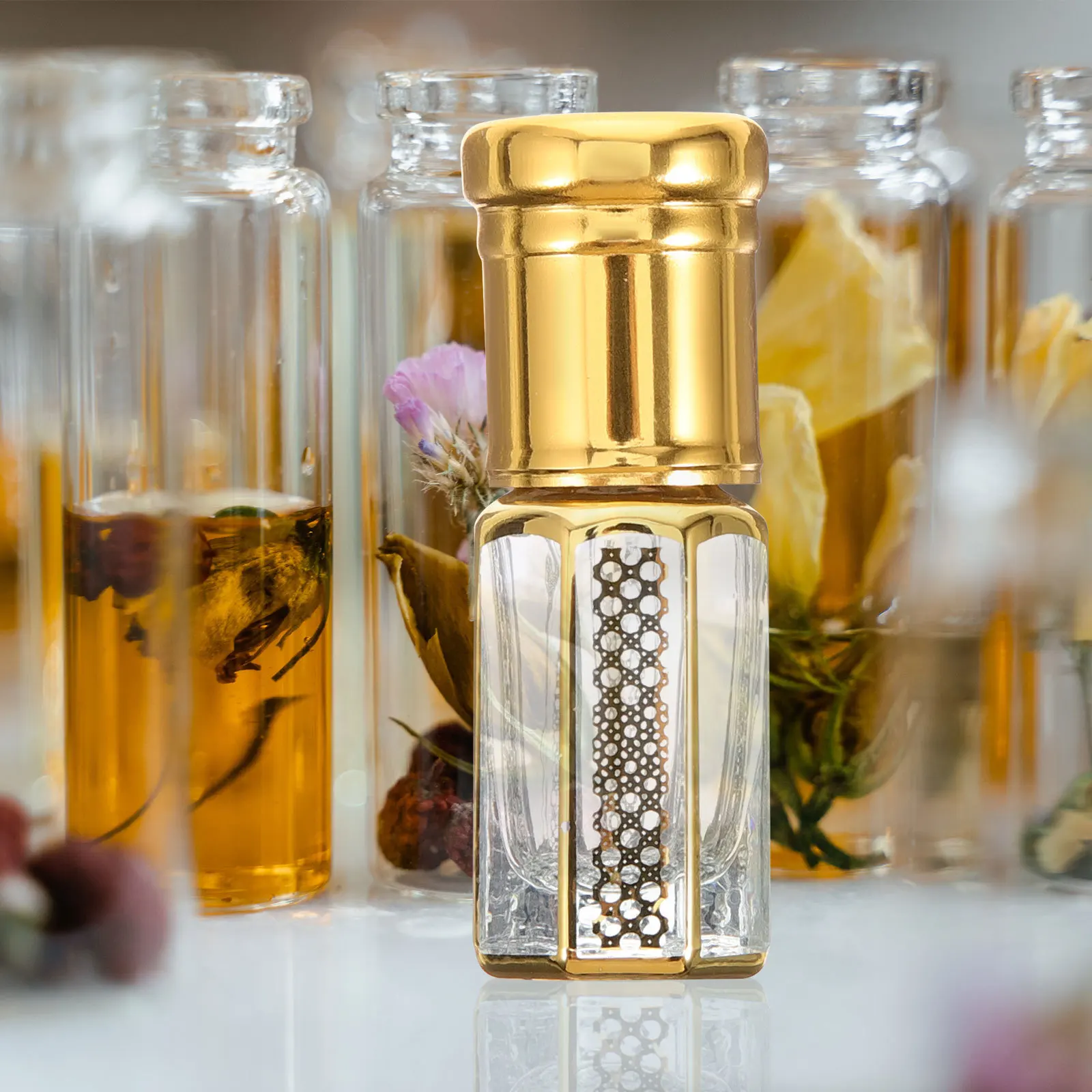 

3Pcs Refillable Essential Oil Roller Bottles Small Glass Perfume Containers Leakproof Portable Sample Bottles for Travel