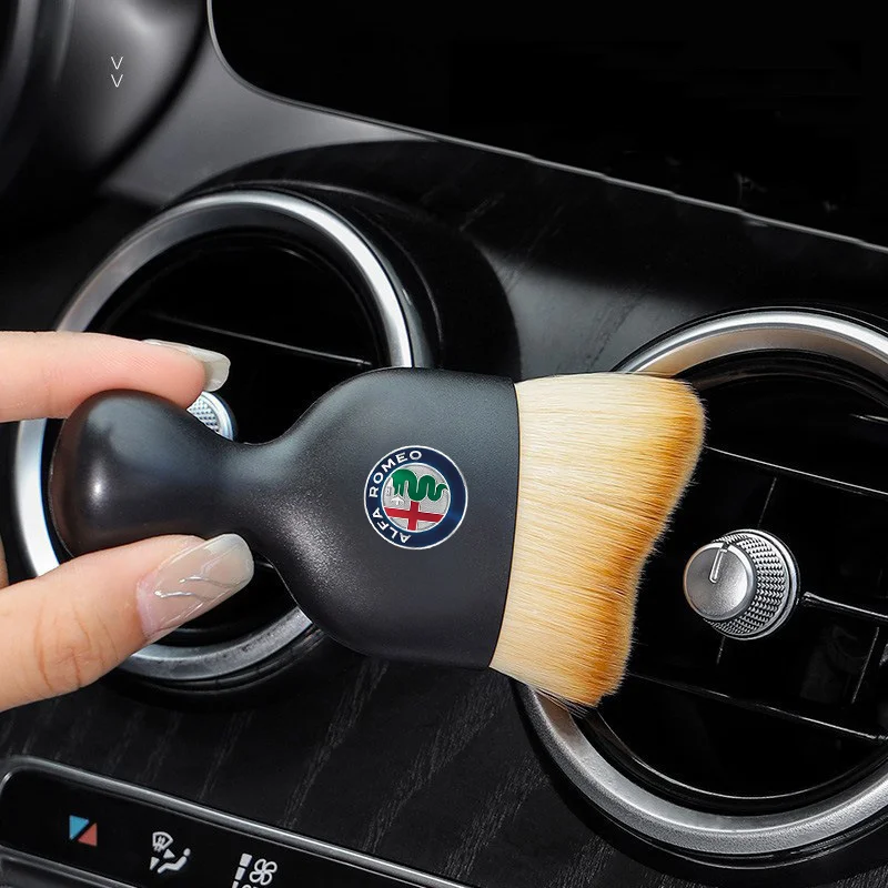 Car Interior Cleaning Soft Brush Tool Dust Remover For Alfa Romeo Giulietta Giulia GT 159 147 156 Mito Brera F1 Stelvio Tonale