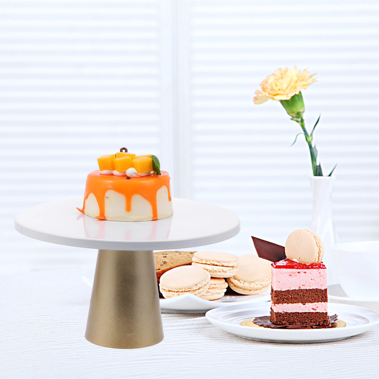 

1Pcs Dessert Stand Iron Cake Holder Cake Display Tray White Yellow for Wedding Party Celebration Cupcake Display Rack
