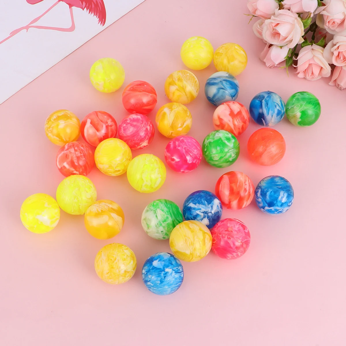 30個 カラフルなソリッドゴム製弾むボール クリエイティブなバウンスボール 子供用ジャンプボール 子供用遊び用 (ランダムカラー)