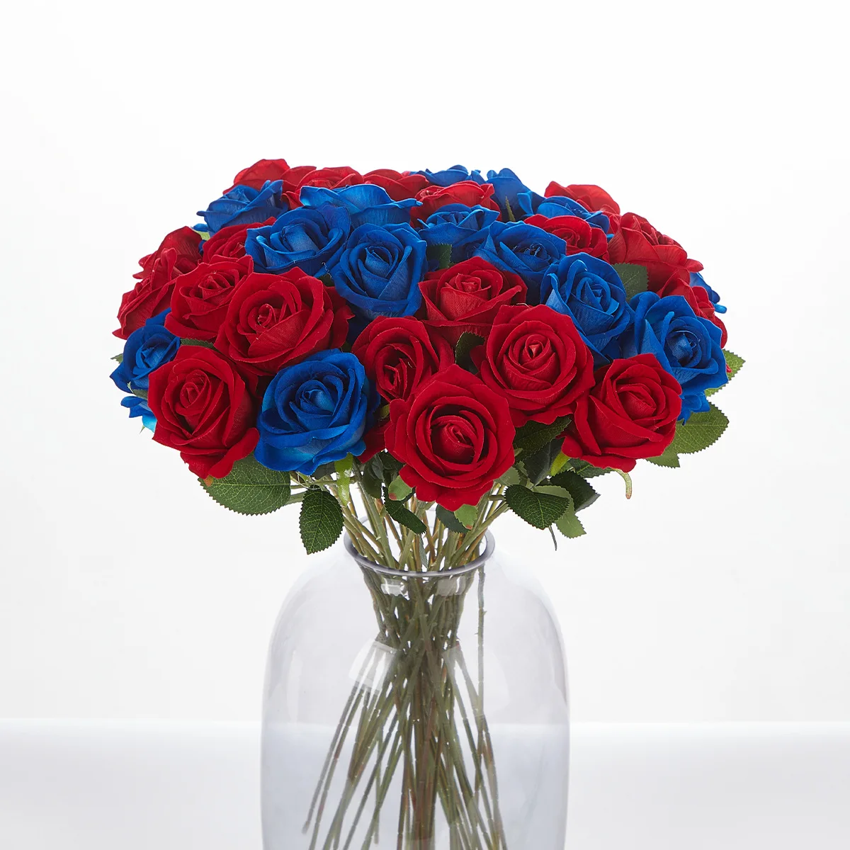 

2pcs hand bouquet simulation graduation ceremony campus photography wedding props artificial flowers rosa party decorations