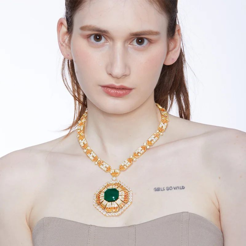 

Дубайская мода геометрический оранжевый циркон большой зеленый камень геометрический кулон короткая цепочка ожерелье роскошные ювелирные изделия для женщин оптом