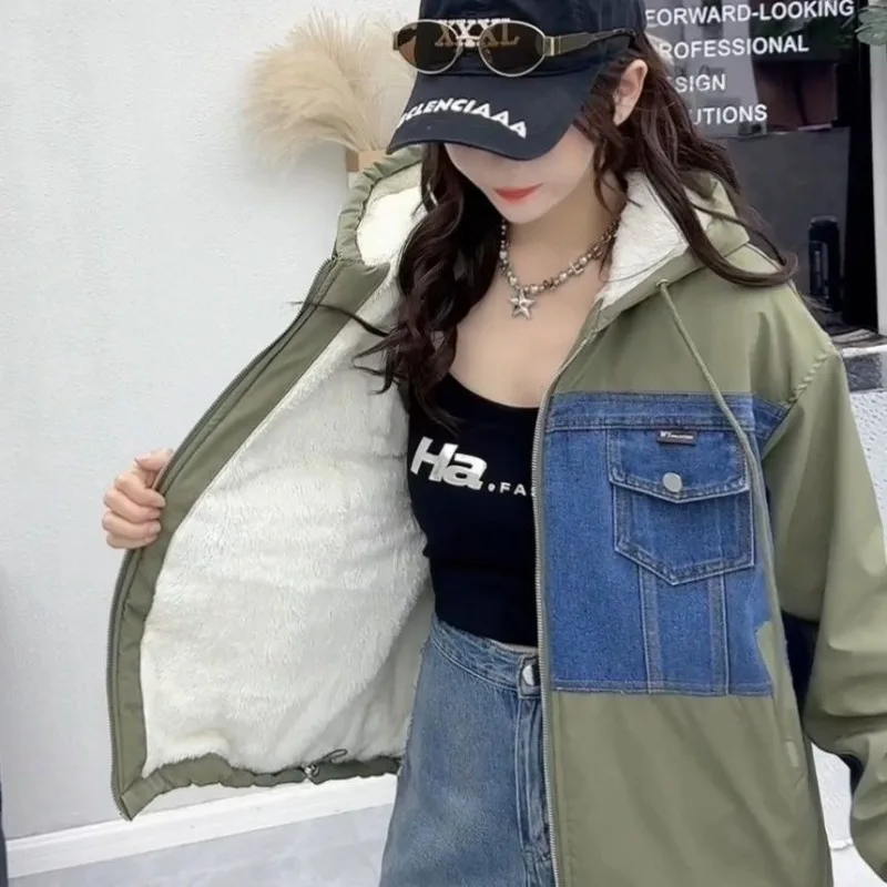 

Women Outerwear 2025 Winter New Style With Fleece Thickened Denim Hooded Splicing a Casual Fashionable and Warm Jacket Loose Fit