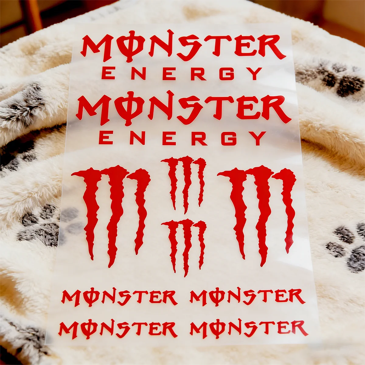 

Красный виниловый комплект наклеек с логотипом Monster Energy для мотоциклетных баков и шлемов для Kawasaki, DUCATI, BMW