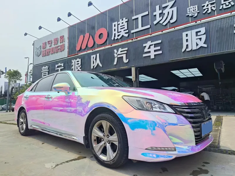 Glänzende Irisierende Holographische Regenbogen-Chrom Weiße Vinylfolie Farbwechselnde Klebefolie Motorrad Auto Wrapping Aufkleber – Detail 3