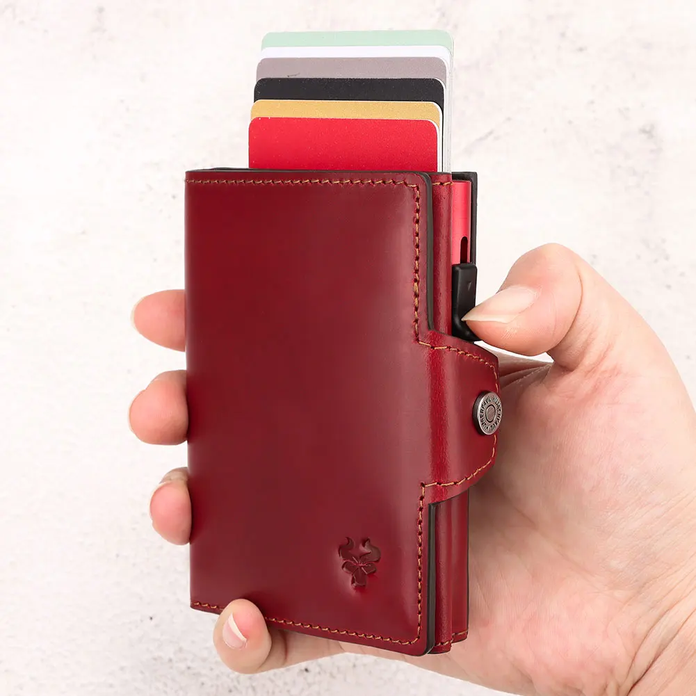 

Кожаный кошелек с отделением для банкнот и монет