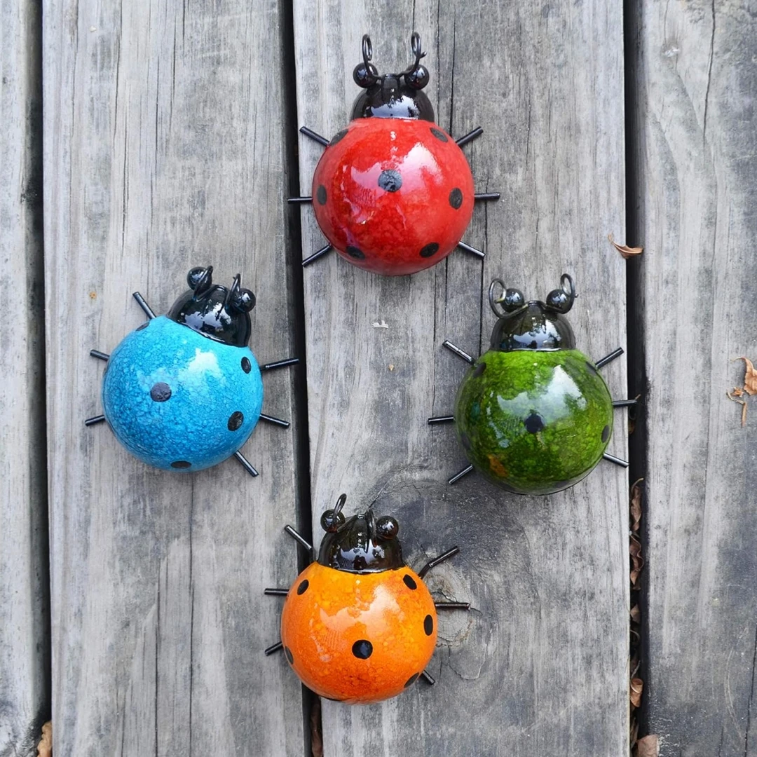 Cute Metal Ladybugs Garden Wall Art Decor Outdoor Yard Sculptures Patio Fence Lawn Ornaments Statues Home Desktop Decoration