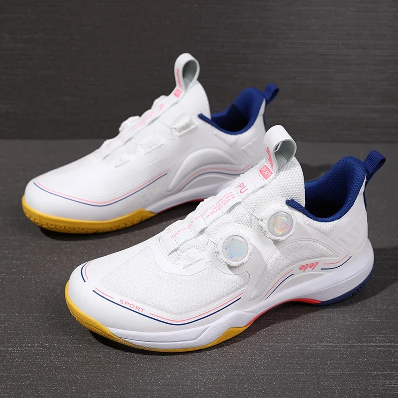 2024 New Women and Men Badminton Shoes White Breathable Badminton Sneakers Comfortable Outdoor Sneakers Tennis Training Shoes